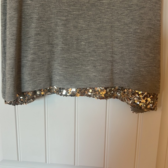 Love Happiness Tank with gold sequins - Picture 2 of 8